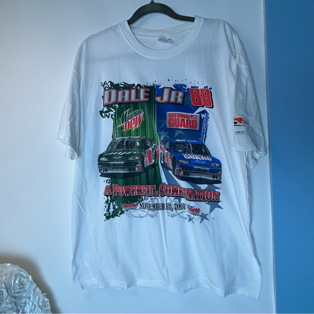 Vintage‎ Chase Authentics White T-shirt Dale Earnhardt Jr 88 Men's XL.
